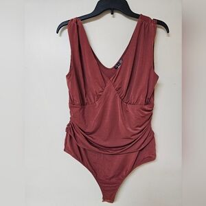 VENUS Contour V-Neck Rust Bodysuit Size L